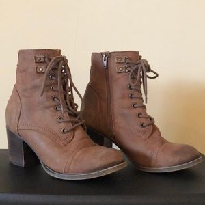 Steve Madden Lace Up Chestnut Boots Size 8